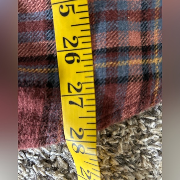 5/$25 American Eagle women’s 100% cotton button up flannel shirt size medium - Picture 6 of 7